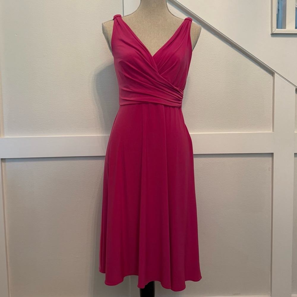Tahari Pink Sleeveless Jersey Dress V-Neck size SP